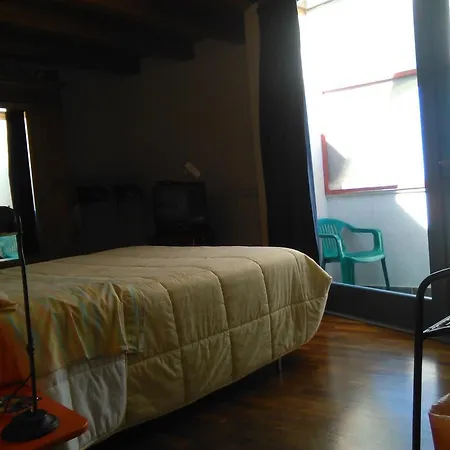 Casa Del Sole ゲストハウス カステルブオーノ