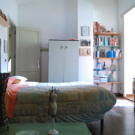 ゲストハウス Casa Del Sole カステルブオーノ